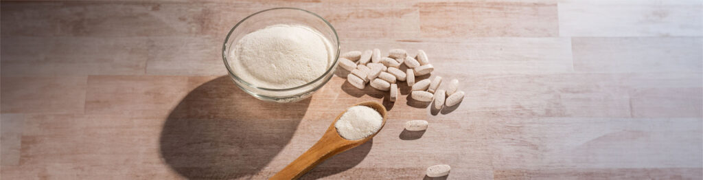Pills and collagen protein powder - Hydrolyzed